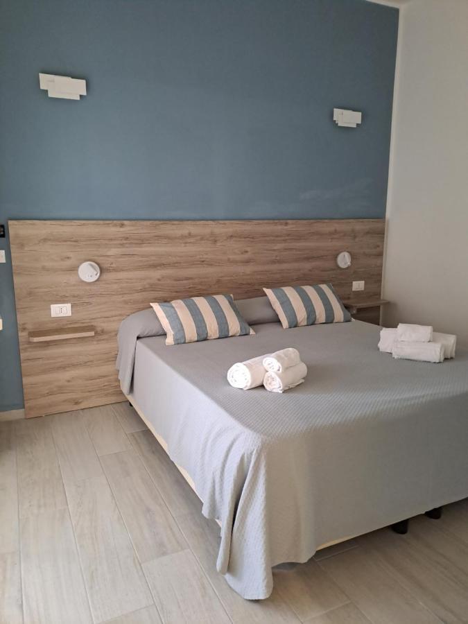 Le Roccette Mare Beach Hotel & Restaurant โตรเปอา ภายนอก รูปภาพ