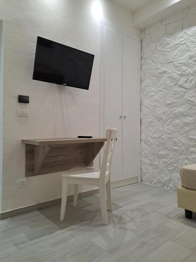 Le Roccette Mare Beach Hotel & Restaurant โตรเปอา ภายนอก รูปภาพ