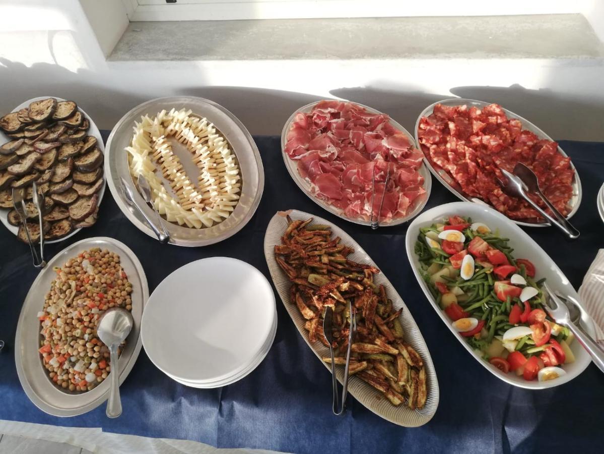 Le Roccette Mare Beach Hotel & Restaurant โตรเปอา ภายนอก รูปภาพ